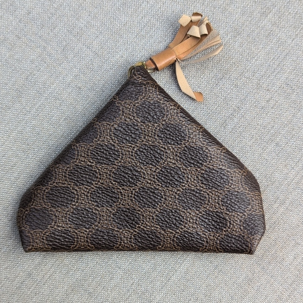 Vintage Celine Macadam Triangular Brown Leather Coin Purse - Picture 3 of 10